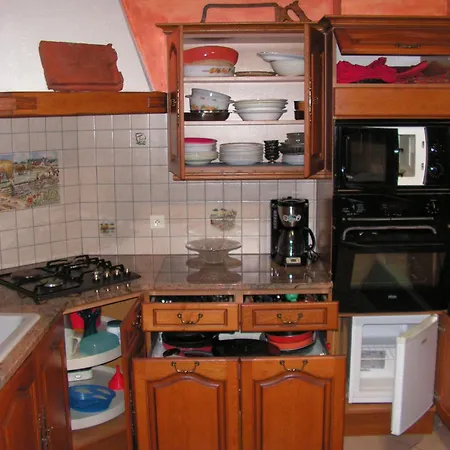 Des Pres Berthe Tatil Evi Le Clerjus